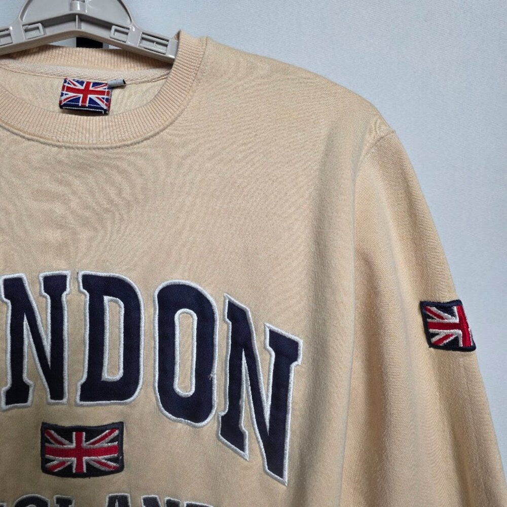 London England Sweatshirt Size M Beige Crewneck Embroidered Union Jack Spellout - Picture 3 of 6